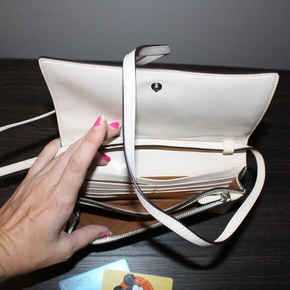 Floral Coach Crossbody - Picture 5 of 5